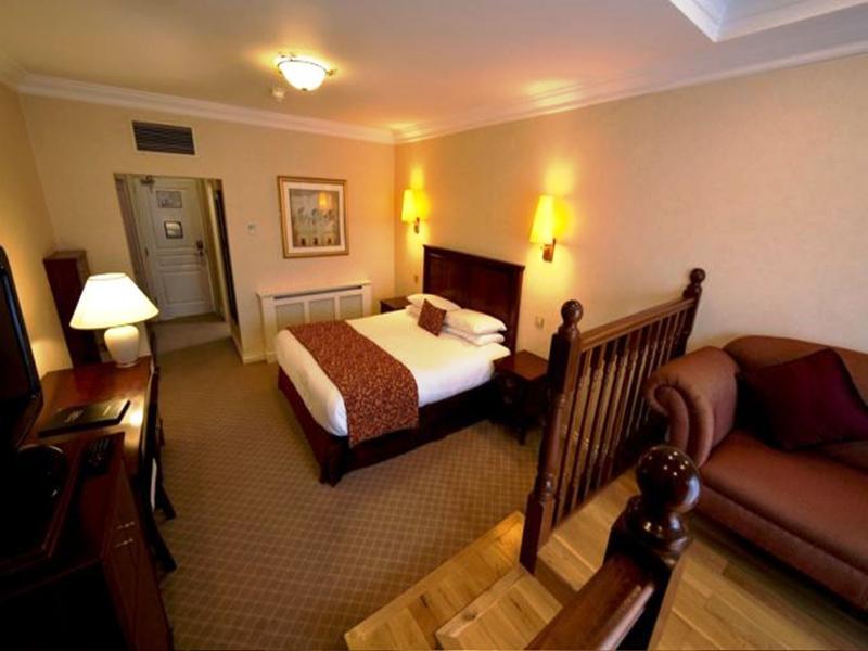 לייקסליפ Court Yard Hotel מראה חיצוני תמונה