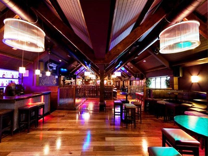 לייקסליפ Court Yard Hotel מראה חיצוני תמונה